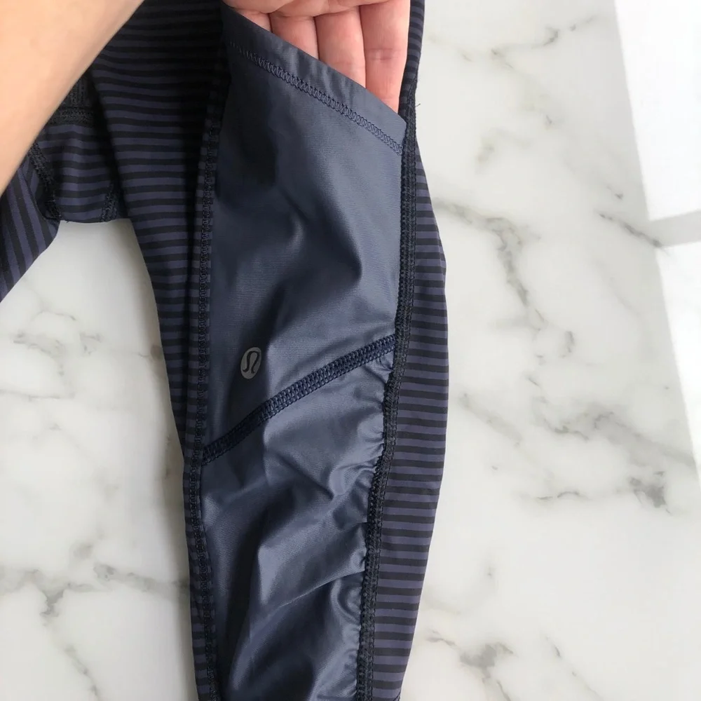 lululemon athletica Striped Gray Leggings - Picture 3 of 8